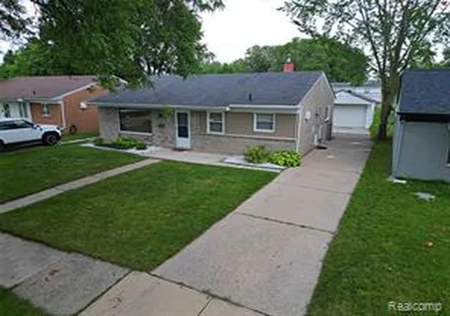 Homes for sale in Westland, MI | 8250 N Henry Ruff Rd, Westland, MI 48185 | MLS# 61009451