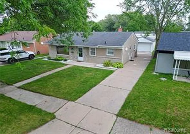 Homes for sale in Westland, MI | 8250 N Henry Ruff Rd, Westland, MI 48185 | MLS# 61009451