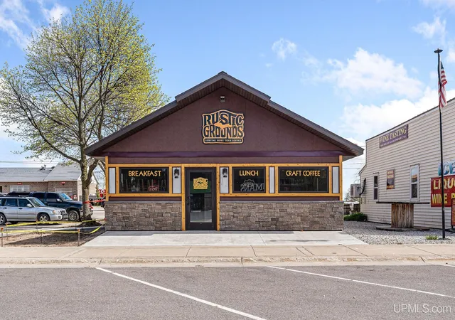1st image of 319 E Superior St, Munising, MI 49862 | MLS# 50208921