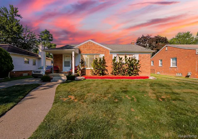 Photo 1 of Single family home for sale at 17721 Sumner, Redford, MI 48240 2172 | MLS# 61025590 | Listing updated on 2026-08-29