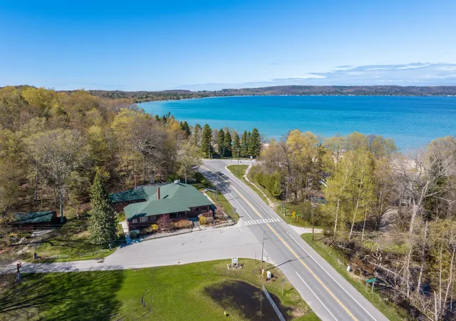 Homes for sale in Frankfort, MI | 407 Fortune Ave, Frankfort, MI 49635 | MLS# 80068593