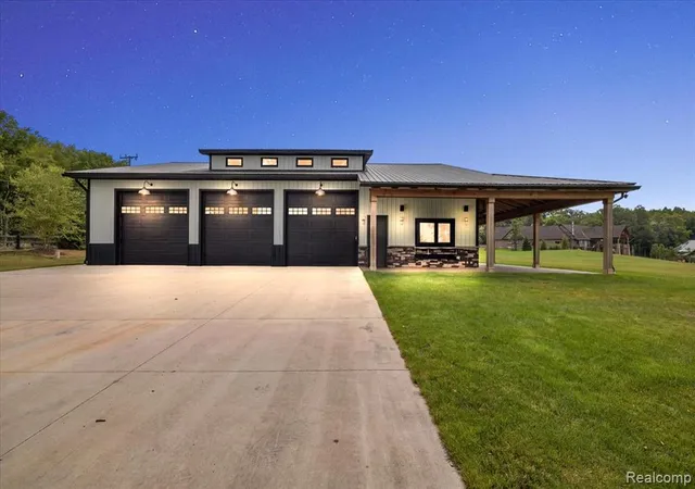 Photo 1 of Single family home for sale at 3697 Mitchell Rd, Lapeer, MI 48446 9349 | MLS# 61024473 | Listing updated on 2026-09-02