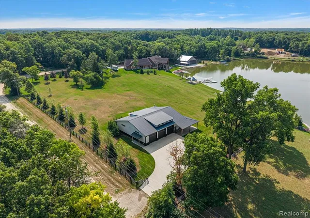Photo 3 of Single family home for sale at 3697 Mitchell Rd, Lapeer, MI 48446 9349 | MLS# 61024473 | Listing updated on 2026-09-02