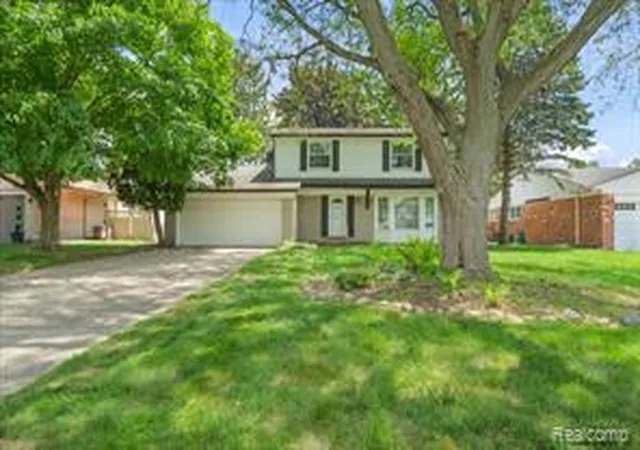 2nd image of 23370 Brandywynne St, Southfield, MI 48033 | MLS# 61009178
