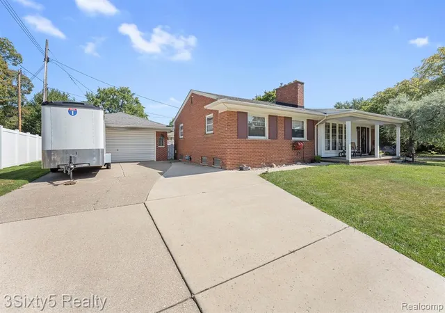 2nd image of 1780 N Trenton Dr, Trenton, MI 48183 | MLS# 61018763