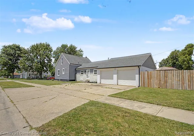 Homes for sale in Madison Heights, MI | 30708 Palmer Blvd, Madison Heights, MI 48071 | MLS# 61002941
