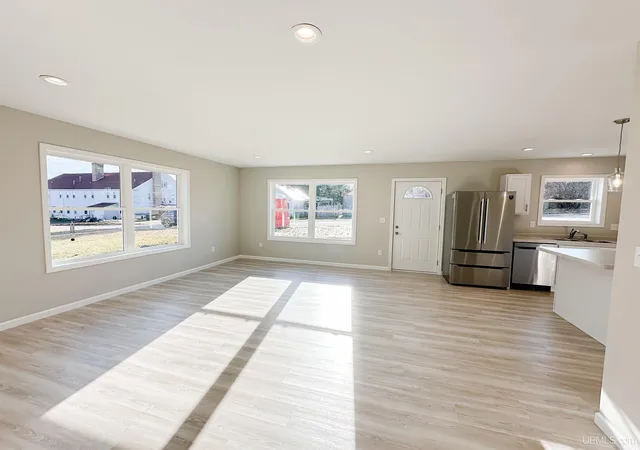 Photo 4 of Single family home for sale at 104 Schneider Ave, Big Bay, MI 49808 | MLS# 50195019 | Listing updated on 2026-09-16