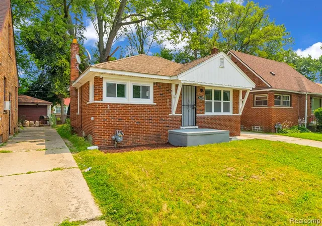 4th image of 20220 Lahser Rd, Detroit, MI 48219 1236 | MLS# 60925645