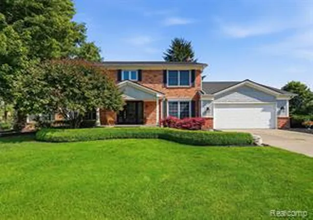 Homes for sale in Rochester Hills, MI | 2463 Kimberly Fair St, Rochester Hills, MI 48309 | MLS# 61008938
