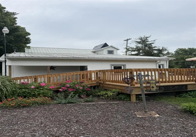 4th image of 540 S Main St, Nashville, MI 49073 | MLS# 70553177