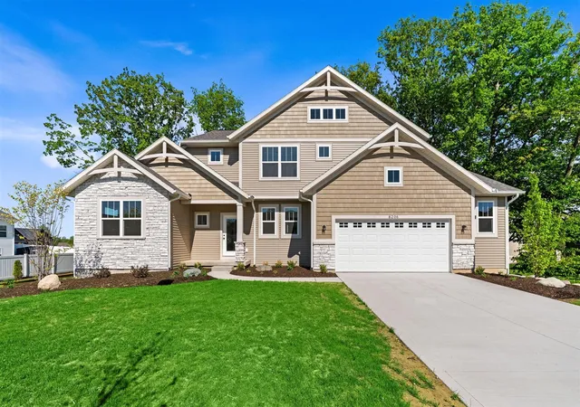 Photo 2 of Sale Pending at 8206 Eagle Peak Dr, Jenison, MI 49428 | MLS# 70491831 | Listing updated on 2026-08-22