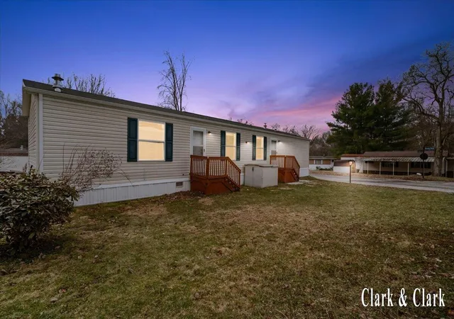 Homes for sale in Rockford, MI | 6900 Knottypine St, Rockford, MI 49341 | MLS# 70534630