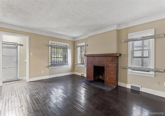 Photo 3 of Single family home for sale at 9910 Somerset Ave, Detroit, MI 48224 2557 | MLS# 61023854 | Listing updated on 2026-10-08