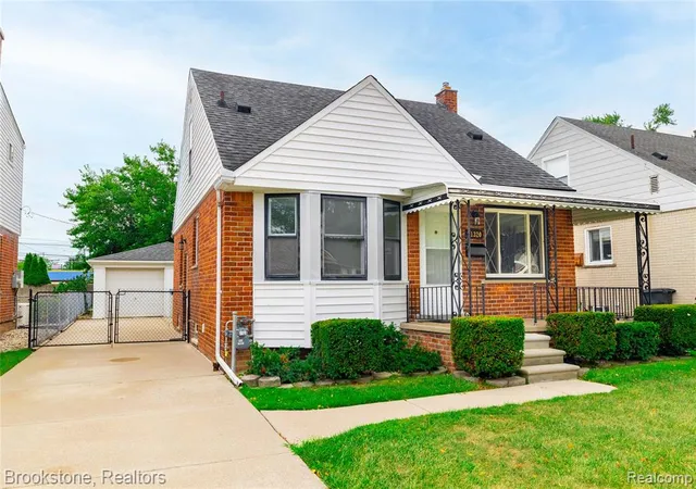 Photo 1 of Sale Pending at 21320 Frazho St, Saint Clair Shores, MI 48081 3129 | MLS# 61025309 | Listing updated on 2026-09-02