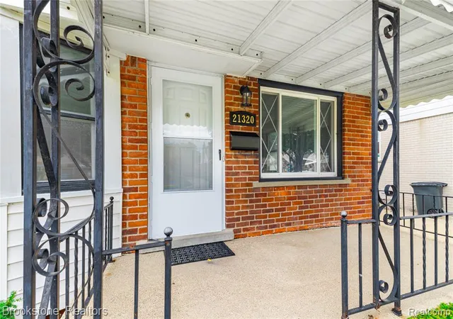 Photo 3 of Sale Pending at 21320 Frazho St, Saint Clair Shores, MI 48081 3129 | MLS# 61025309 | Listing updated on 2026-09-02