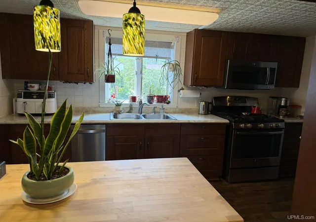 Photo 3 of Single family home for sale at 11737 N Jackson St, Iron Belt, WI 54536 | MLS# 50215495 | Listing updated on 2026-08-13