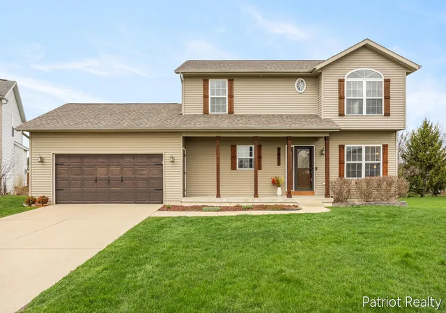 Photo 1 of Sale Pending at 1683 Lona Ct, Wyoming, MI 49519 | MLS# 70525472 | Listing updated on 2026-04-21