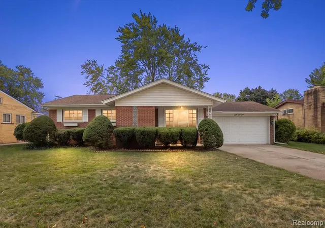 Photo 1 of Single family home for sale at 8860 Kidley Dr, Sterling Heights, MI 48314 1656 | MLS# 61024948 | Listing updated on 2026-09-17