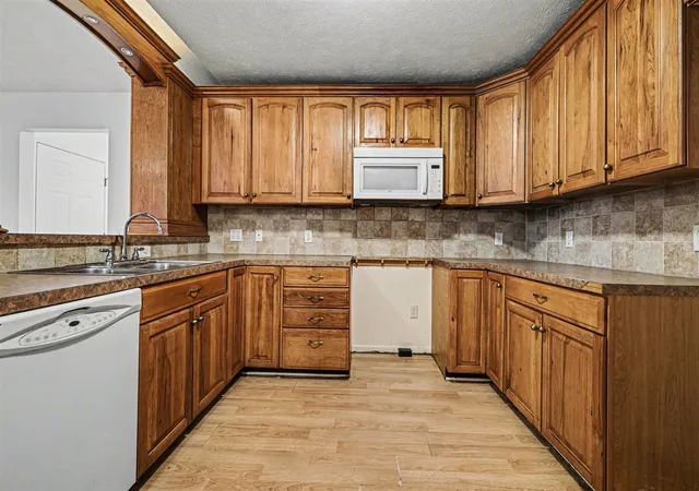 Photo 4 of Sale Pending at 4391 Idlewood Dr #21, Wyoming, MI 49519 | MLS# 70516109 | Listing updated on 2026-04-13