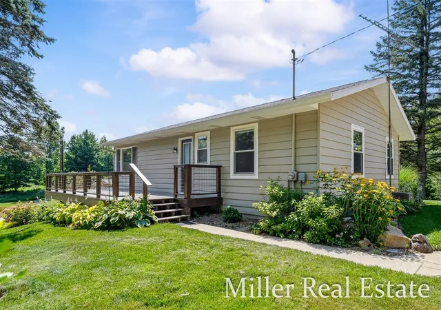 2nd image of 4600 E Butler Rd, Dowling, MI 49050 | MLS# 70544473