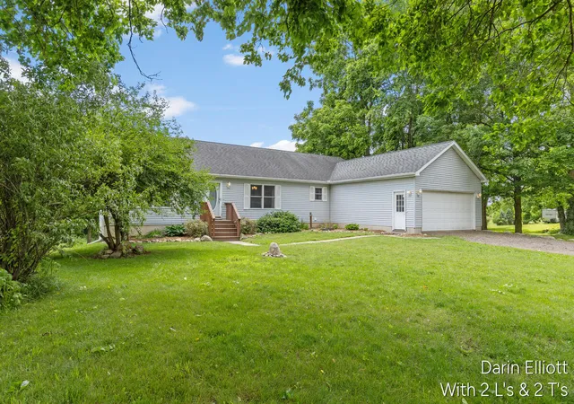 Homes for sale in Clarksville, MI | 9755 Grand River Ave, Clarksville, MI 48815 | MLS# 70540461