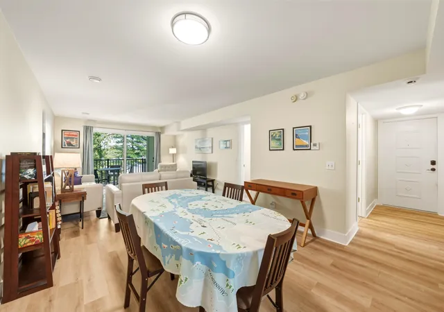 5th image of 740 Centre Pl, Traverse City, MI 49686