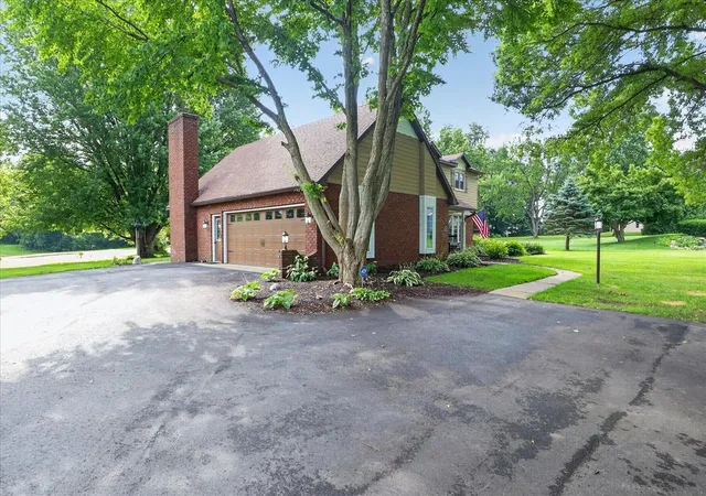 2nd image of 22279 Loupee Dr, Cassopolis, MI 49031 | MLS# 70548725