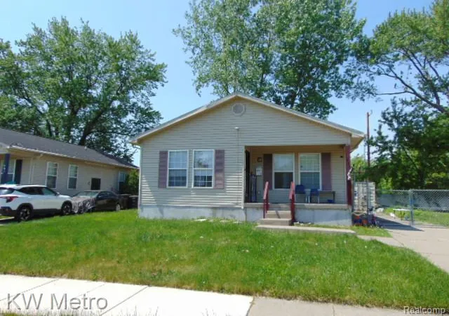 2nd image of 445 Navahoe St, Detroit, MI 48215 3022 | MLS# 60994262