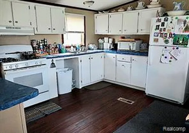 Homes for sale in Lennon, MI | 4101 S Sheridan Rd, Lennon, MI 48449 | MLS# 60971105