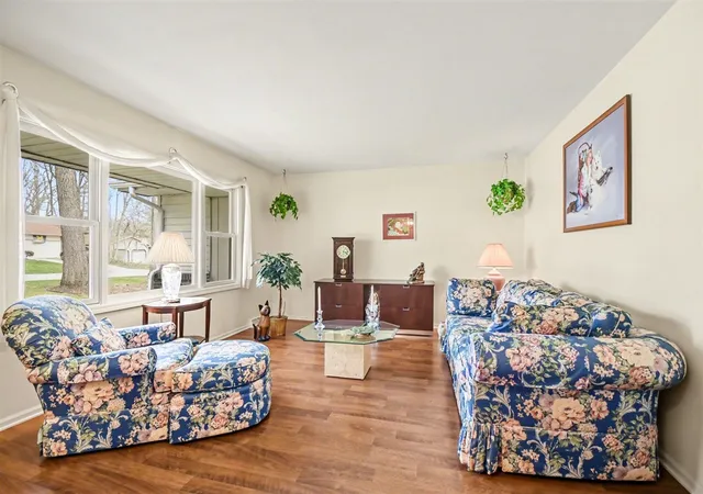 2nd image of 1726 Pinnacle Dr, Wyoming, MI 49519 | MLS# 70525283