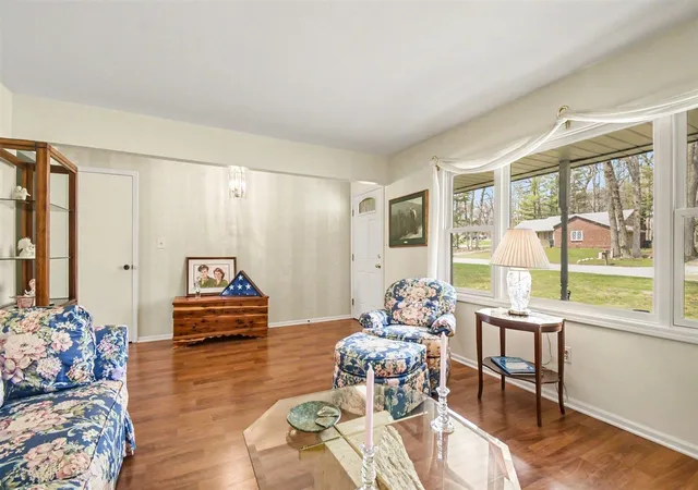 3rd image of 1726 Pinnacle Dr, Wyoming, MI 49519 | MLS# 70525283