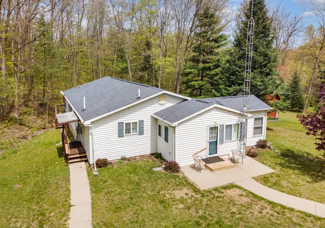 Homes for sale in Hale, MI | 6924 Leslie St, Hale, MI 48739 | MLS# 80067796