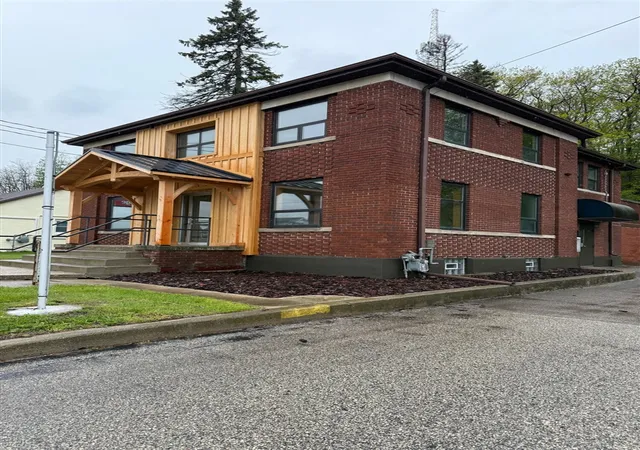 1st image of 212 Arthur St, Manistee, MI 49660 | MLS# 70511681