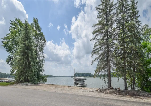 Homes for sale in Coldwater, MI | 214 Narrows Rd, Coldwater, MI 49036 | MLS# 70543801