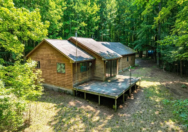 Photo 3 of Single family home for sale at 13080 Townline Rd, L'anse, MI 49946 | MLS# 50217246 | Listing updated on 2026-09-01