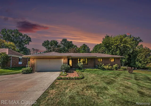 Photo 2 of Sale Pending at 24943 Glenda St, Novi, MI 48375 | MLS# 60936165 | Listing updated on 2026-07-07