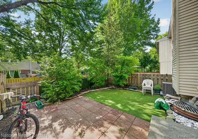 45th image of 1641 Brentwood Dr, Troy, MI 48098 | MLS# 61008895