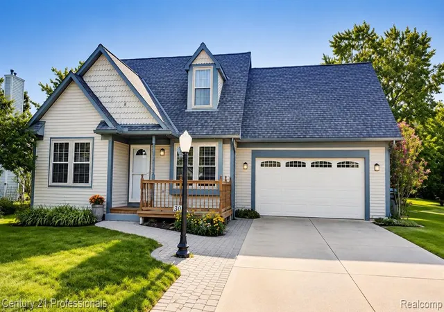 1st image of 302 Oxford Lake Dr, Oxford, MI 48371 | MLS# 61018880