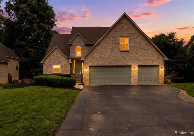 1st image of 1393 Remsing St, Hartland, MI 48353 | MLS# 61020382