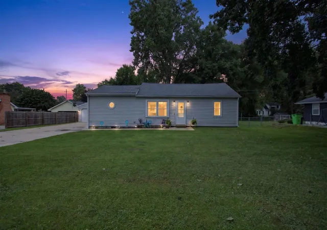 Photo 1 of Single family home for sale at 717 23rd St, Jackson, MI 49203 | MLS# 70553578 | Listing updated on 2026-08-30