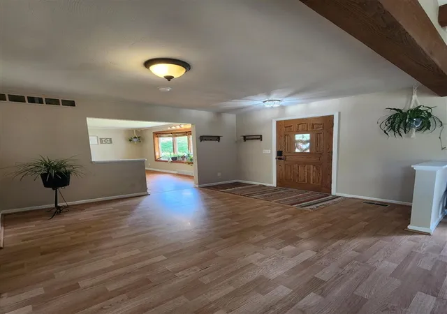 Homes for sale in Tecumseh, MI | 704 Center Dr, Tecumseh, MI 49286 | MLS# 70540558