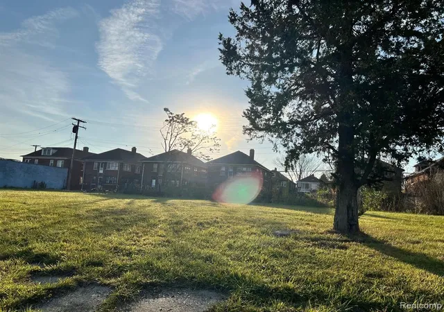 Photo 2 of Land for sale at 3726 Edison St, Detroit, MI 48206 | MLS# 60301151 | Listing updated on 2026-05-21