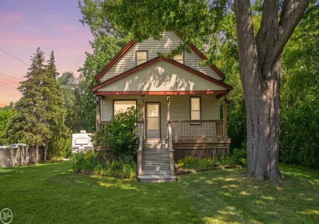 Photo 1 of Single family home for sale at 24125 Shook Rd, Clinton Township, MI 48035 | MLS# 50220237 | Listing updated on 2026-09-17