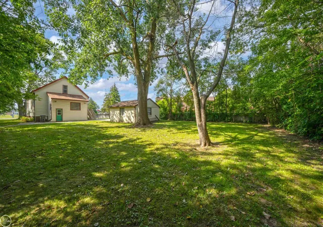 Photo 3 of Single family home for sale at 24125 Shook Rd, Clinton Township, MI 48035 | MLS# 50220237 | Listing updated on 2026-09-17