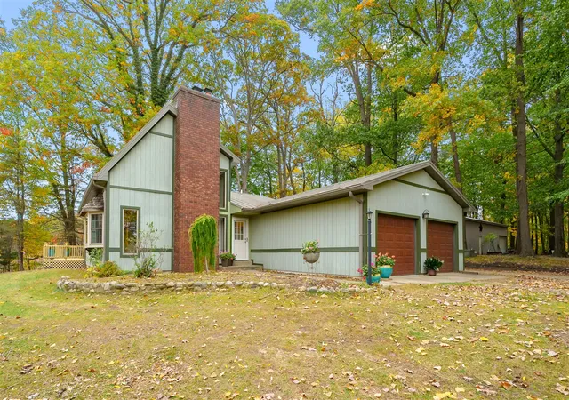 1st image of 9315 Yund Rd, Benton Harbor, MI 49022 | MLS# 70500800