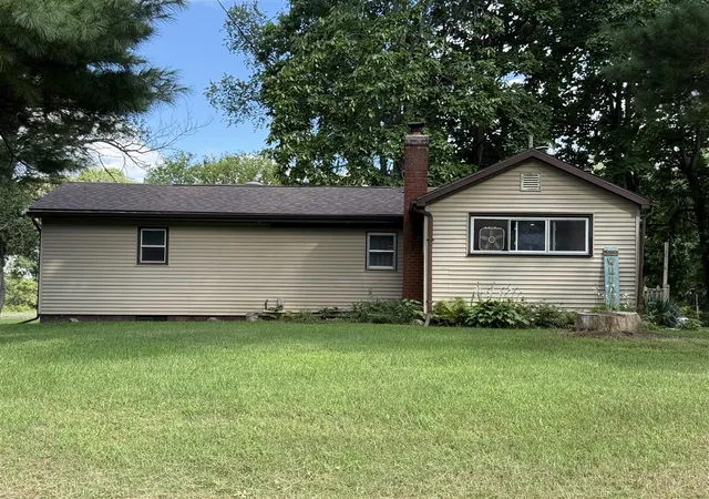3rd image of 11826 9 1/2 Mile Rd, Ceresco, MI 49033 | MLS# 70553431