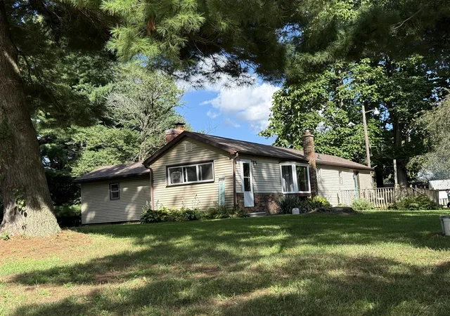 4th image of 11826 9 1/2 Mile Rd, Ceresco, MI 49033 | MLS# 70553431