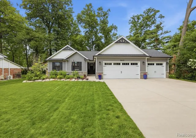Homes for sale in Clarkston, MI | 5915 Chickadee Ln, Clarkston, MI 48346 | MLS# 61008223