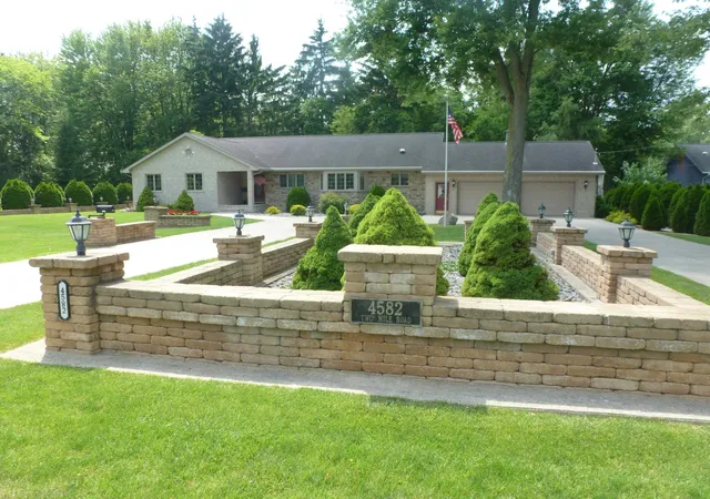 Homes for sale in Bay City, MI | 4582 S 2 Mile Rd, Bay City, MI 48706 | MLS# 50213475
