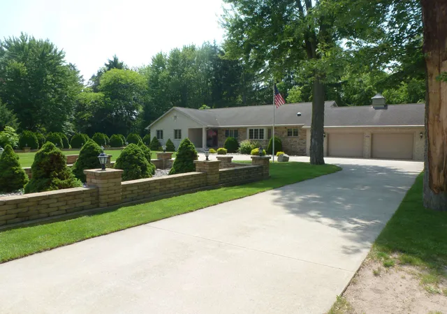 Homes for sale in Bay City, MI | 4582 S 2 Mile Rd, Bay City, MI 48706 | MLS# 50213475